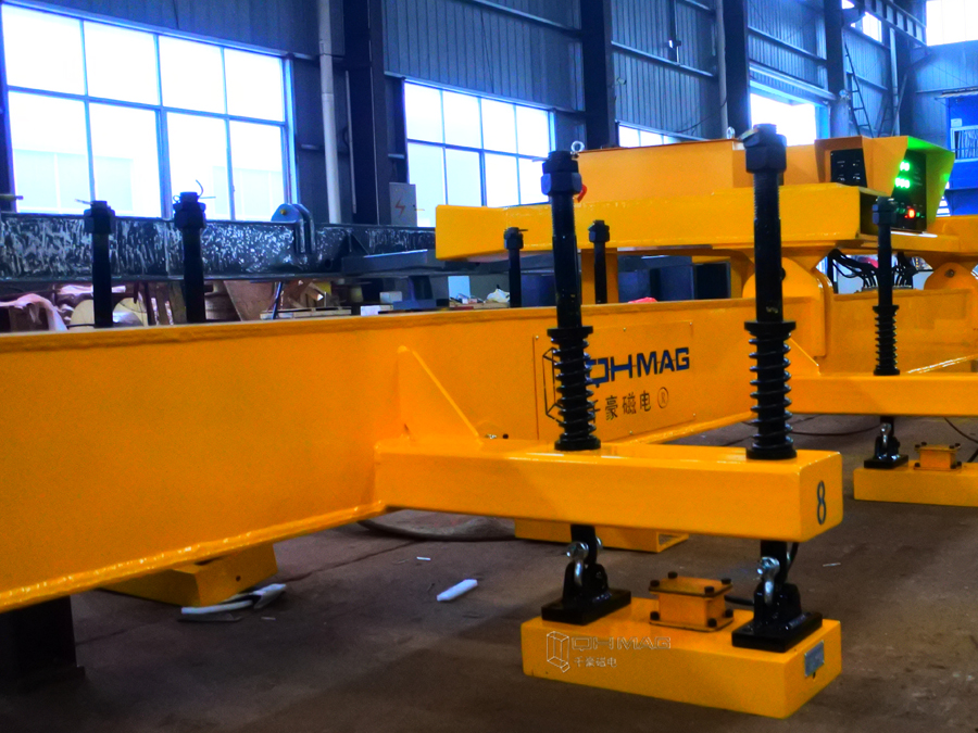 12臺電永磁鐵串聯蓄電池式鋼板磁力吊