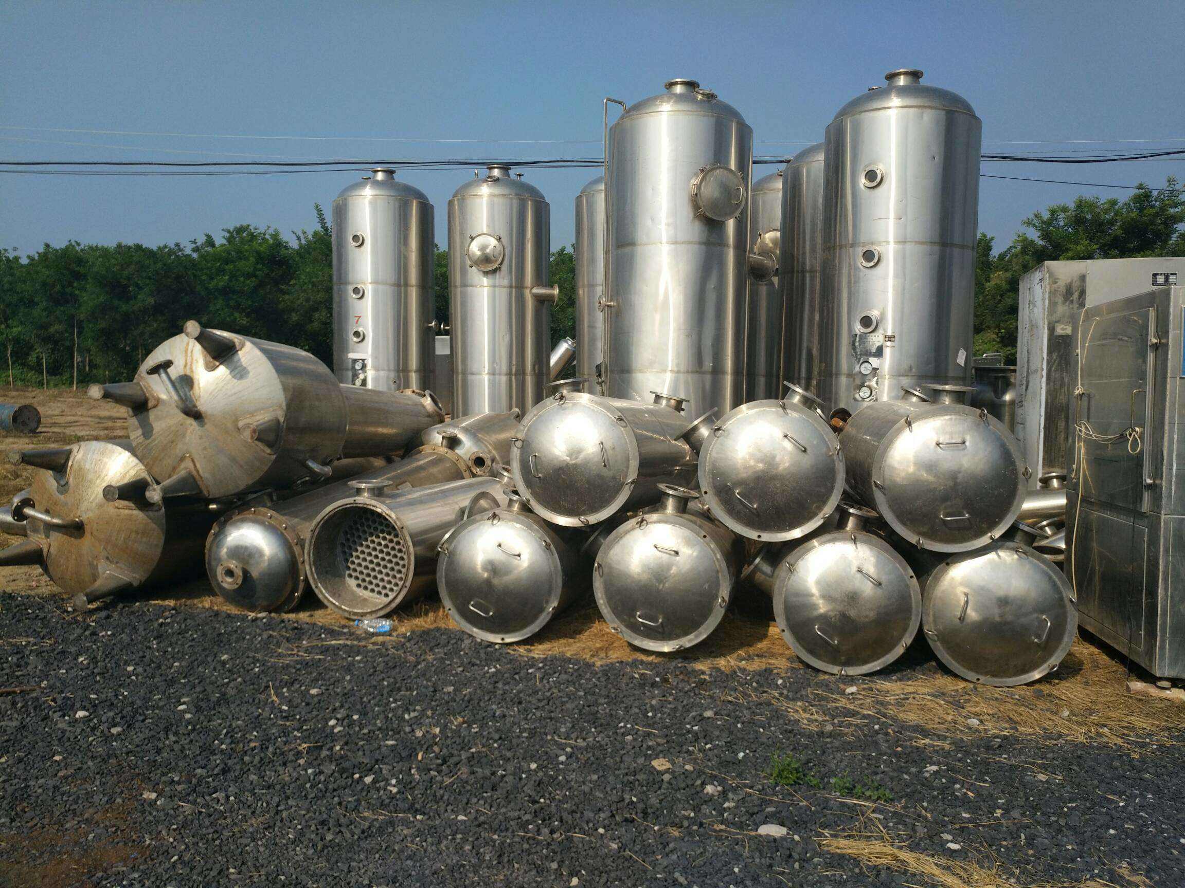 三效蒸發(fā)器的主要用途: 三效蒸發(fā)器的主要用途: